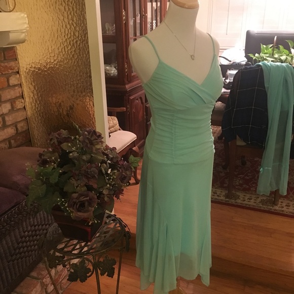 •NWOT• Ruby Rox Formal Dress w/ Matching Shawl - Picture 2 of 9